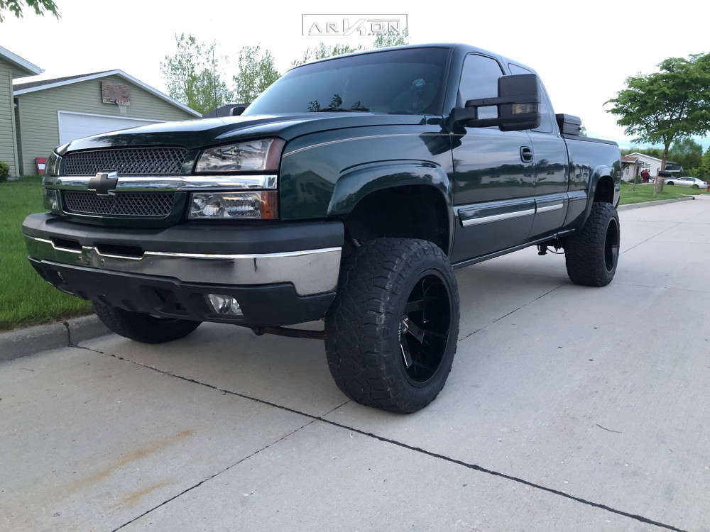 2004 Chevrolet Silverado 1500 Wheel Offset Aggressive > 1" Outside Fender  Suspension Lift 4" | 1113792 | ARKON OFF-ROAD