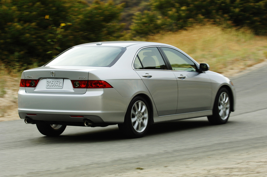 2007 Acura TSX action