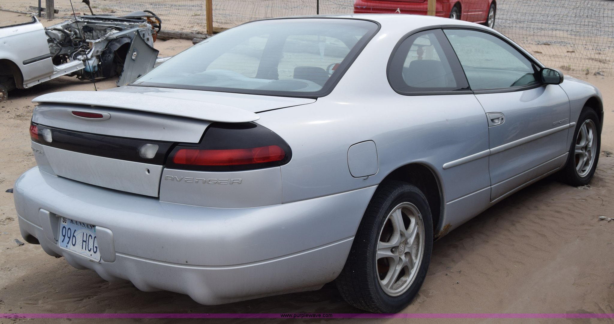 1998 Dodge Avenger in Wichita, KS | Item E6492 sold | Purple Wave