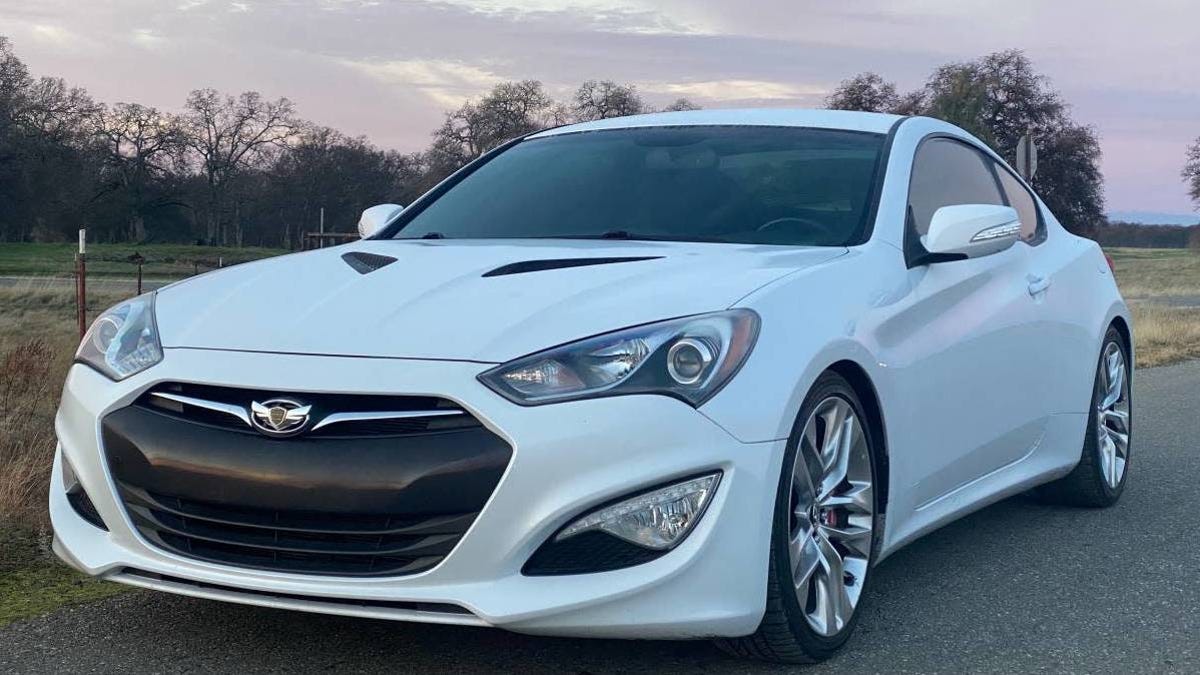 At $16,800, Does This 2014 Hyundai Genesis 3.8 R-spec Coupé Have The  Invisible Touch?