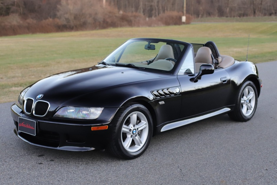 30k-Mile 2000 BMW Z3 2.3 for sale on BaT Auctions - sold for $13,500 on  December 18, 2021 (Lot #61,859) | Bring a Trailer