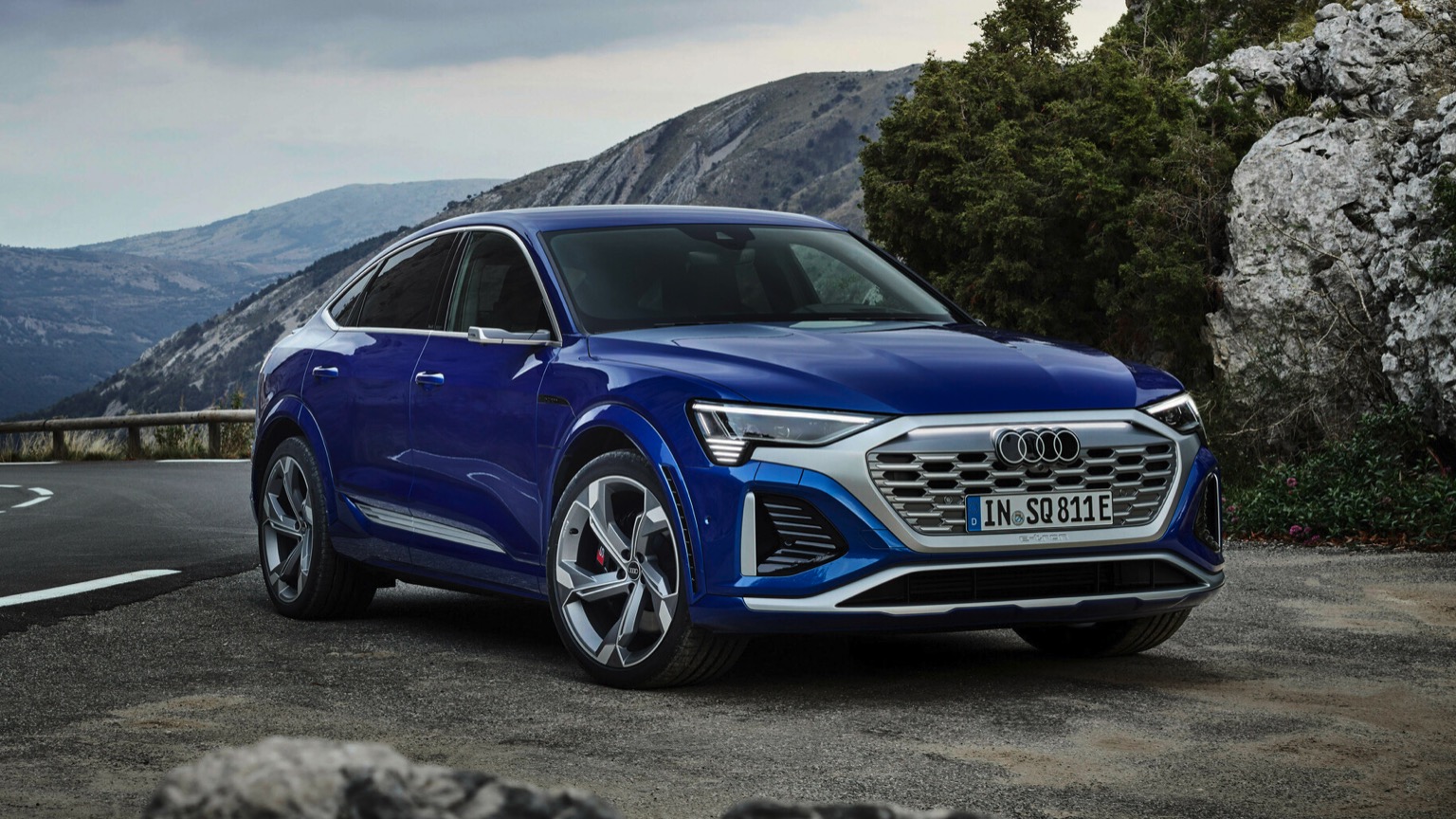 Audi SQ8 e-tron Sportback (2023) price and specifications - EV Database