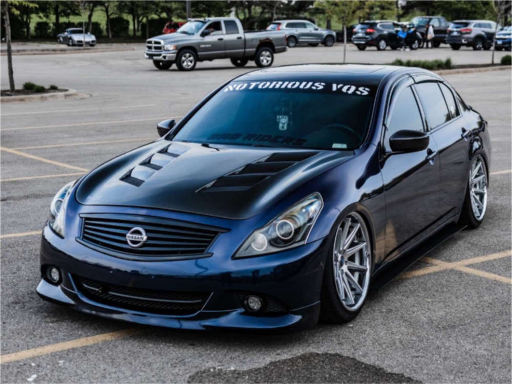 2010 INFINITI G37 with 20x10 25 Rohana Rc10 and 255/35R20 Achilles Atr  Sport 2 and Air Suspension | Custom Offsets