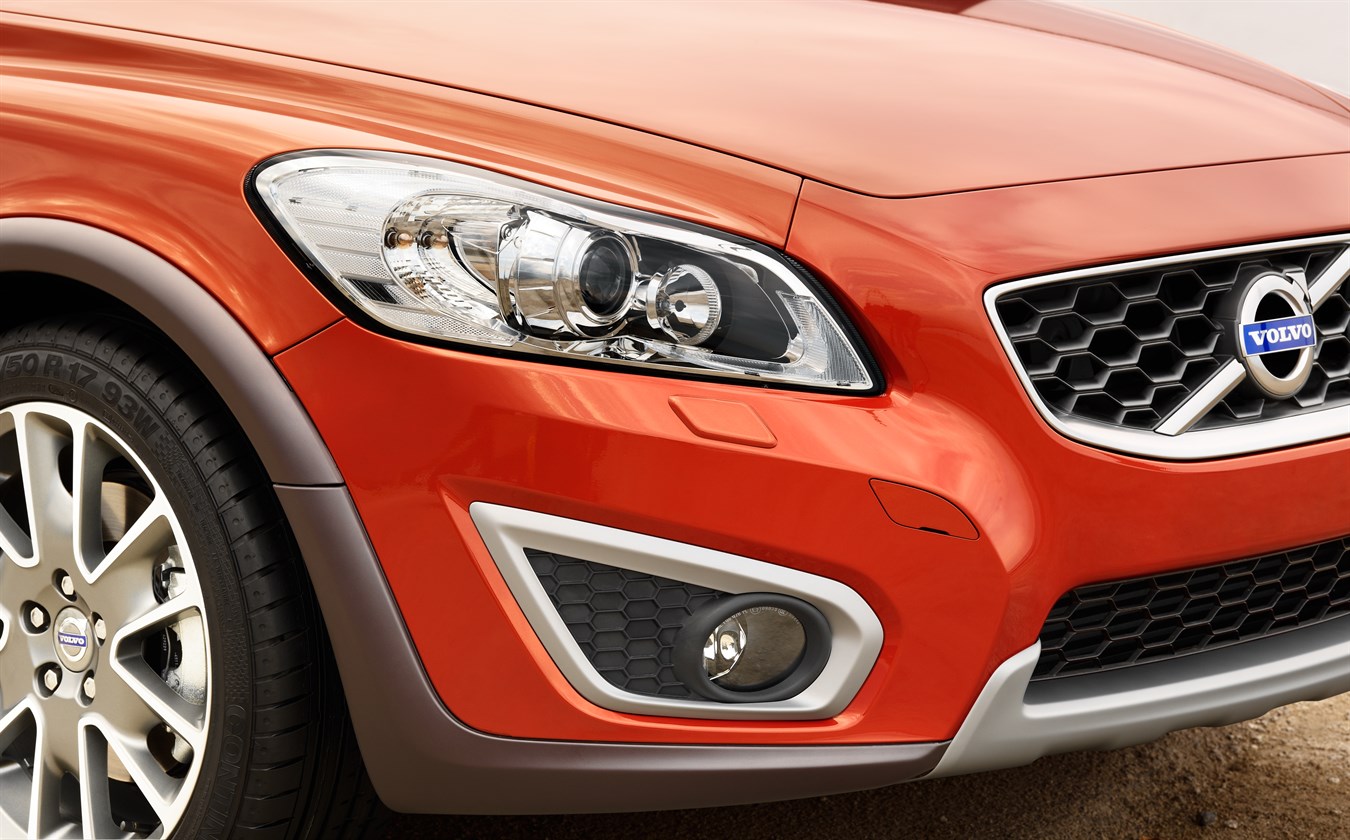 The new Volvo C30 - sportier attitude and dynamic drive - Volvo Car USA  Newsroom