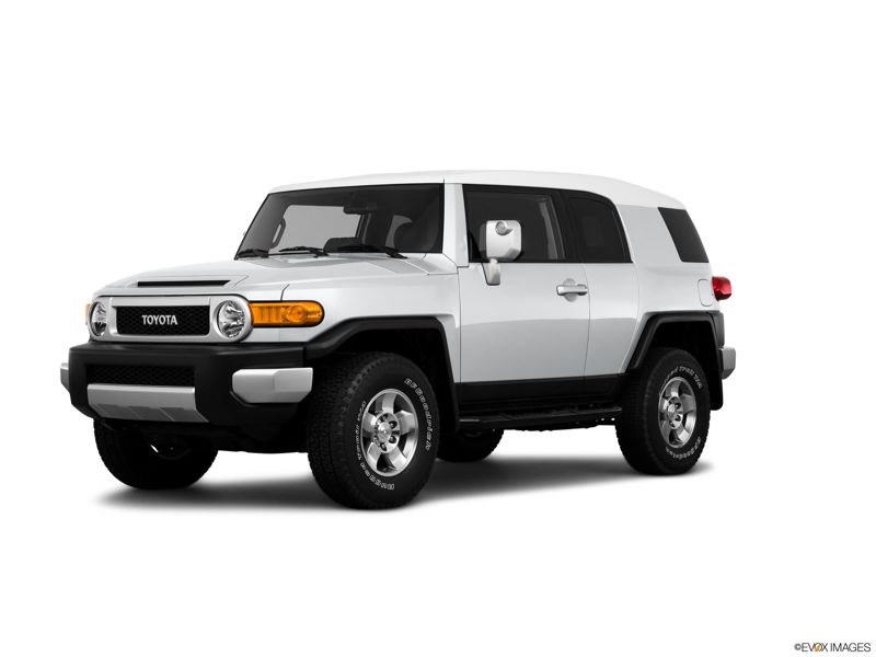 2010 Toyota FJ Cruiser Research, Photos, Specs and Expertise | CarMax