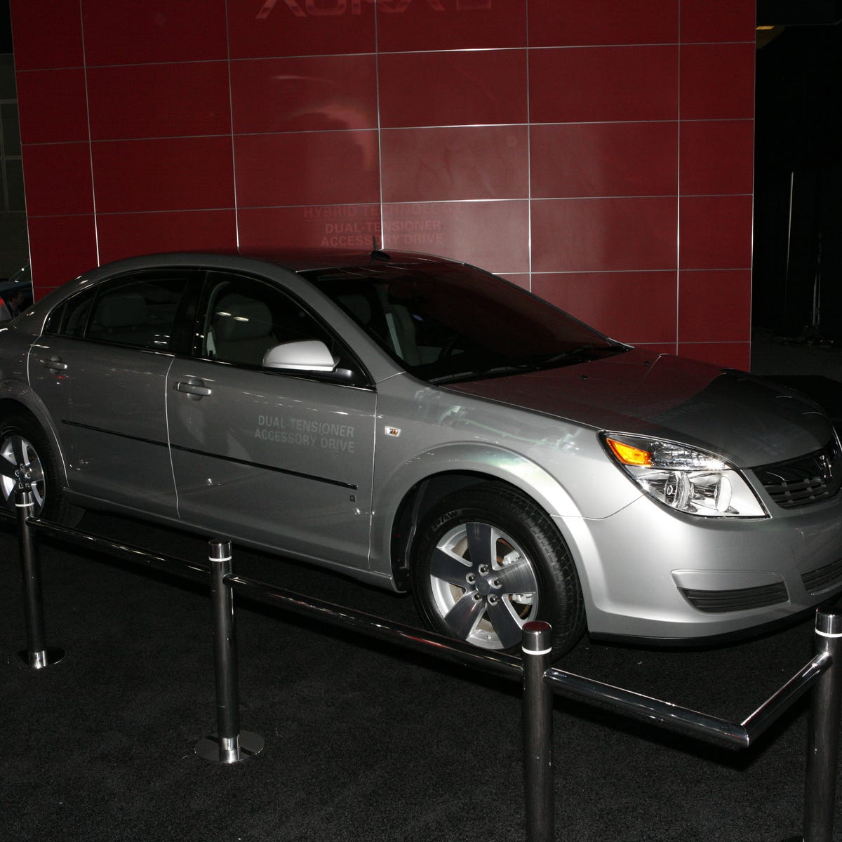 GM brings the changes with the Saturn Aura Green Line Hybrid - CNET