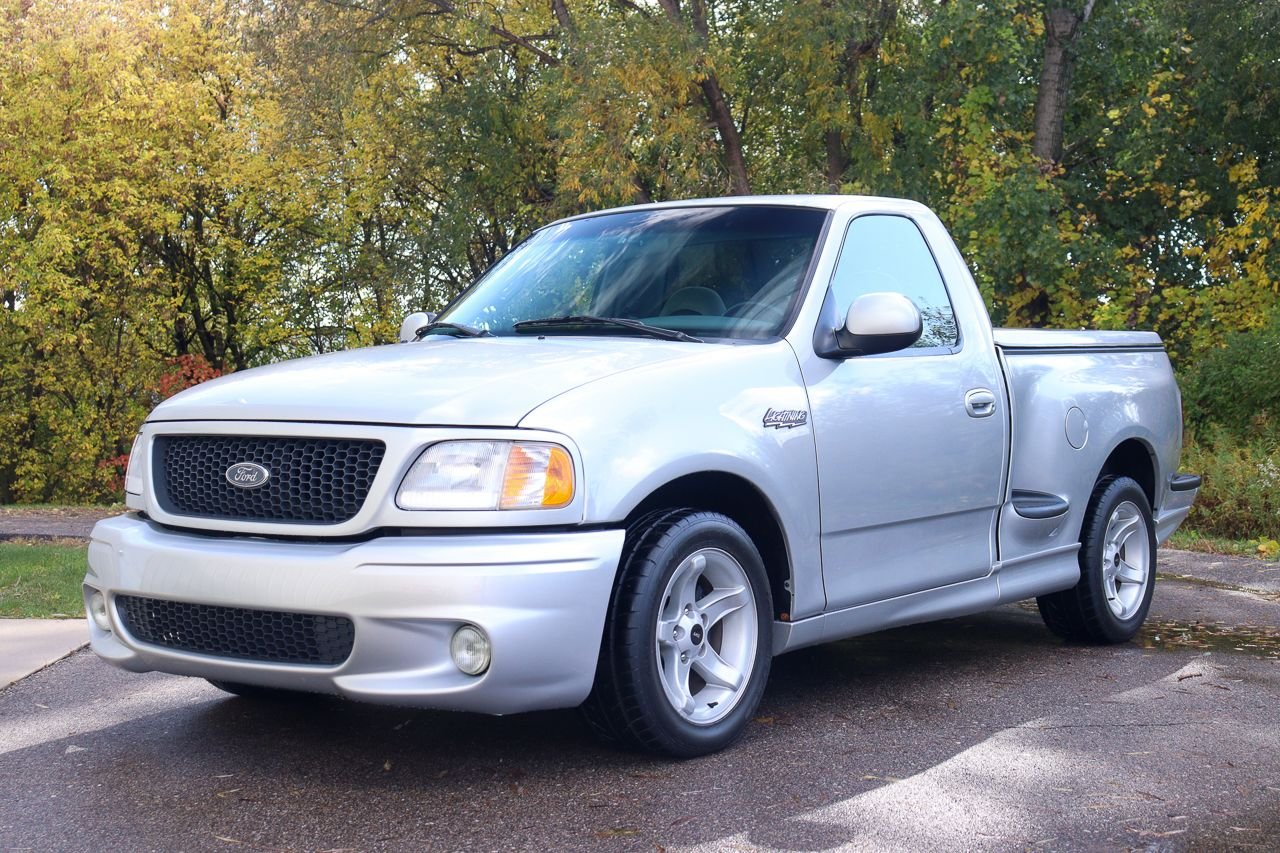 2000 Ford F150 | GR Auto Gallery