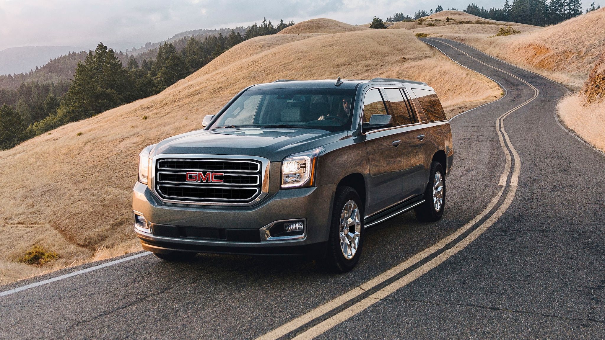 2020 GMC Yukon Review, Pricing, and Specs