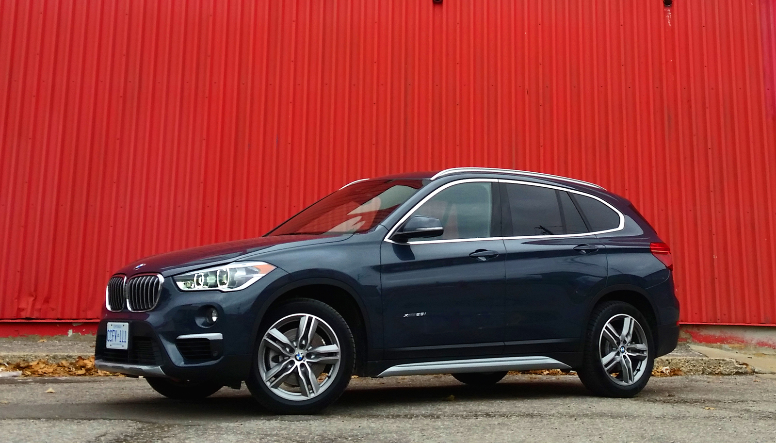 2018 BMW X1 xDrive28i Review - AutoGuide.com