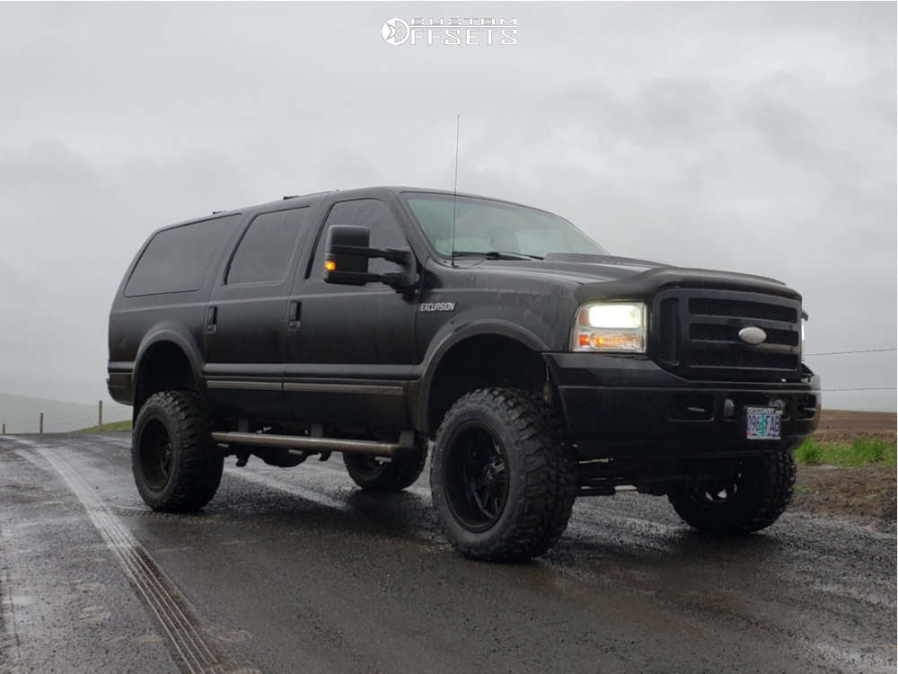 2005 Ford Excursion with 20x12 -44 RBP 74r and 35/12.5R20 Federal Couragia  Mt and Suspension Lift 4.5" | Custom Offsets