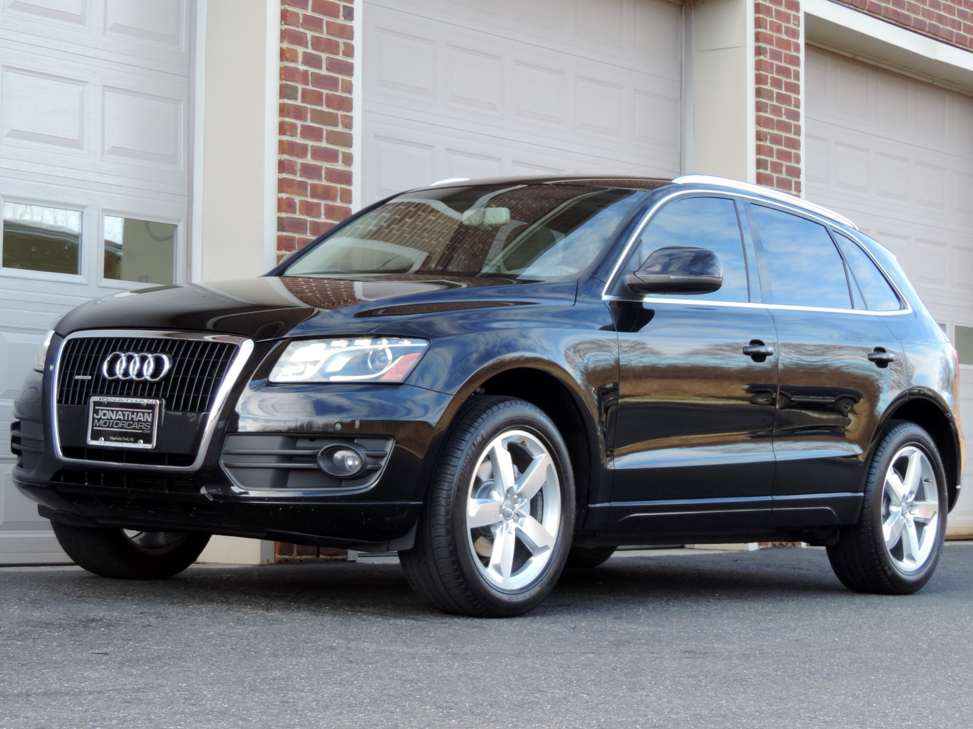 2010 Audi Q5 3.2 quattro Prestige Stock # 049319 for sale near Edgewater  Park, NJ | NJ Audi Dealer