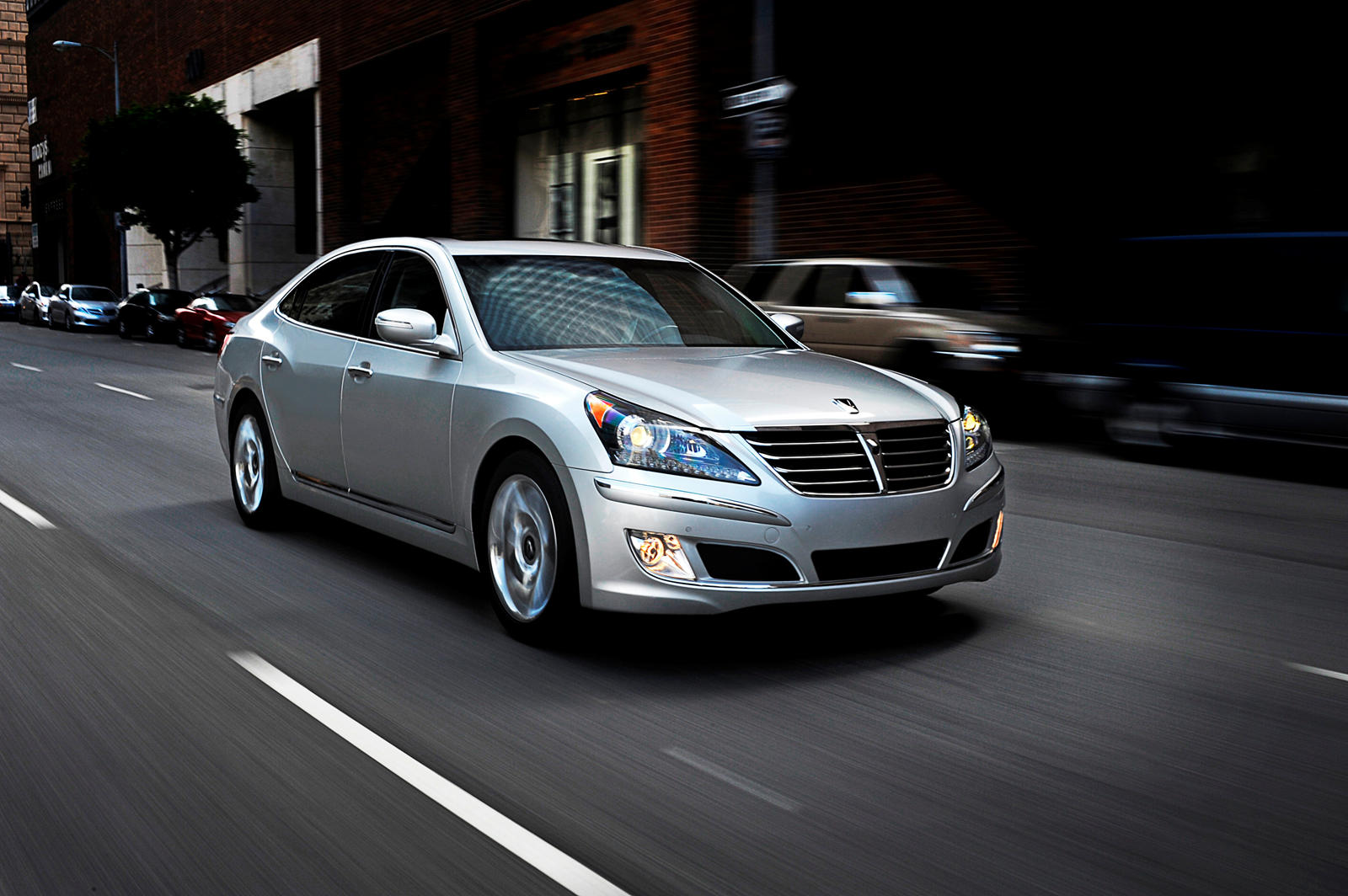 2013 Hyundai Equus: Review, Trims, Specs, Price, New Interior Features,  Exterior Design, and Specifications | CarBuzz