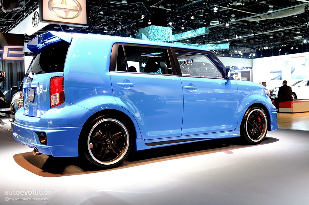 2011 NAIAS: Scion xB Release Series 8.0 [Live Photos] - autoevolution