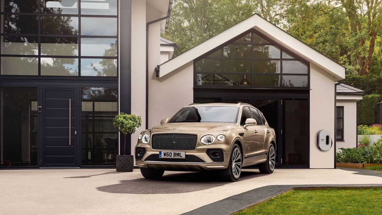 Bentley Presents New Bentayga Hybrid (PHEV)