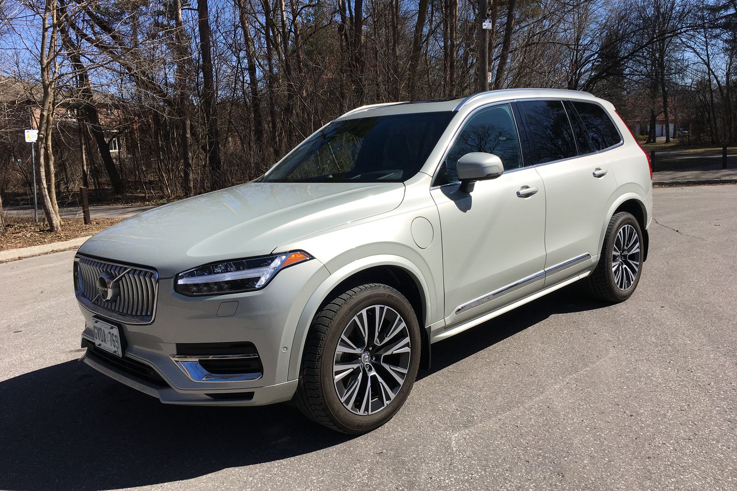 Review: Volvo's XC90 Recharge plug-in hybrid is an elegant and comfortable  family hauler - The Globe and Mail