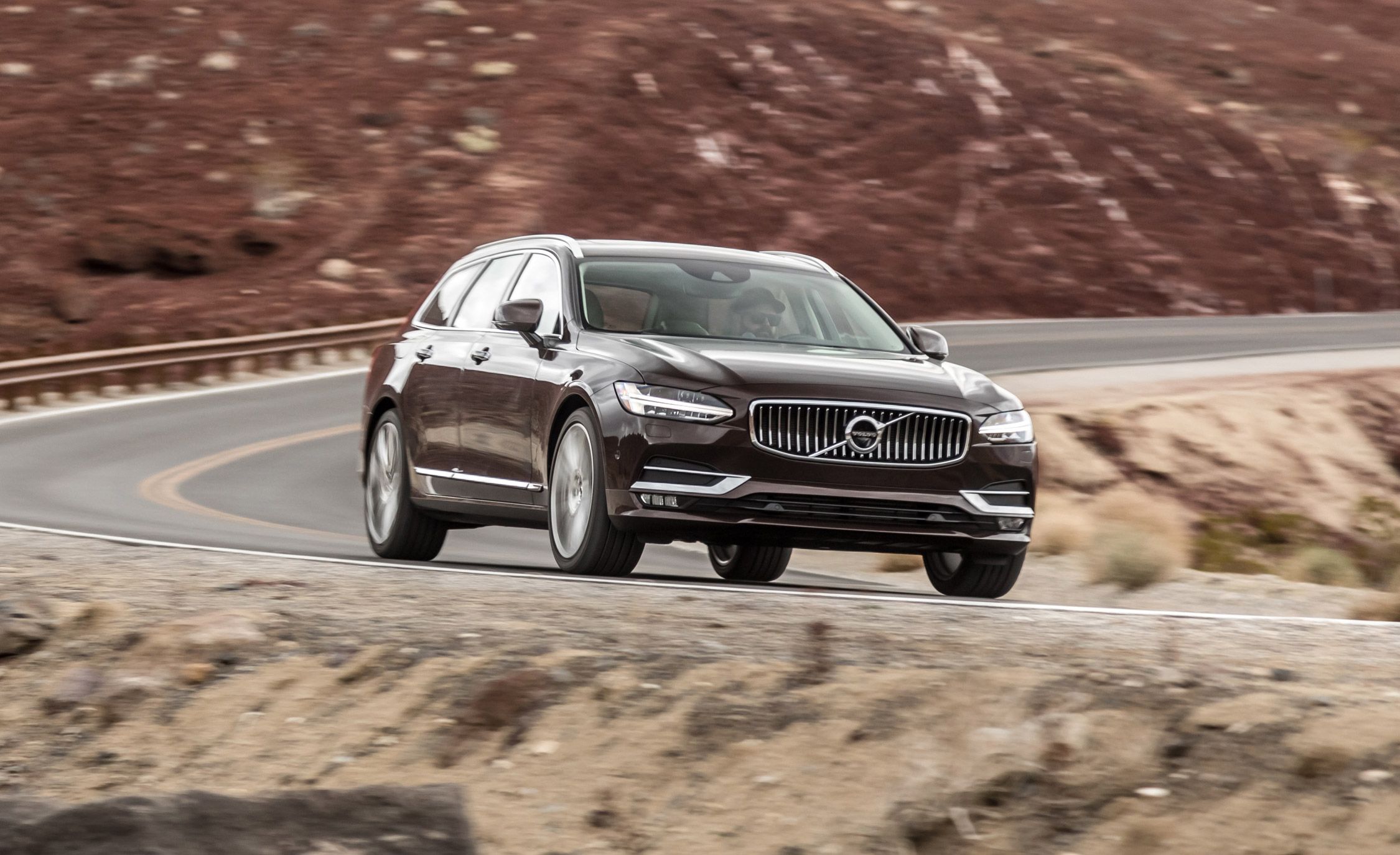 2019 Volvo V90 Review, Pricing, and Specs