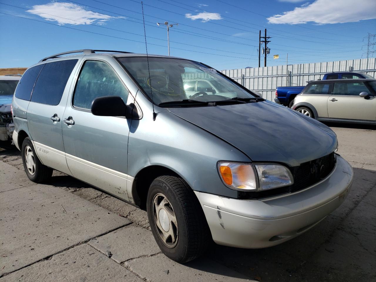 TOYOTA SIENNA 1999, 4T3ZF13C0XU132943 — Auto Auction Spot