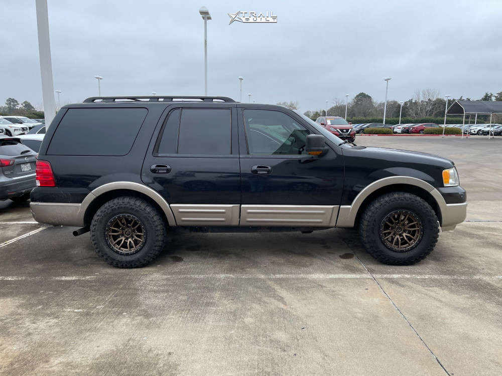 2003 Ford Expedition Wheel Offset Aggressive > 1" Outside Fender Stock |  1464809 | TrailBuilt Off-Road