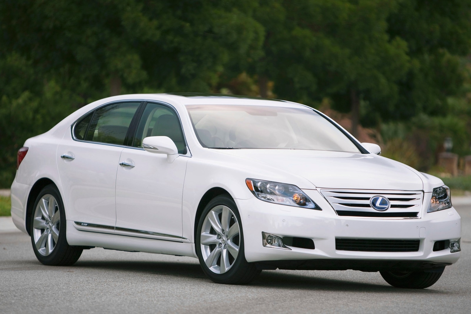 2010 Lexus LS 600h L Review & Ratings | Edmunds