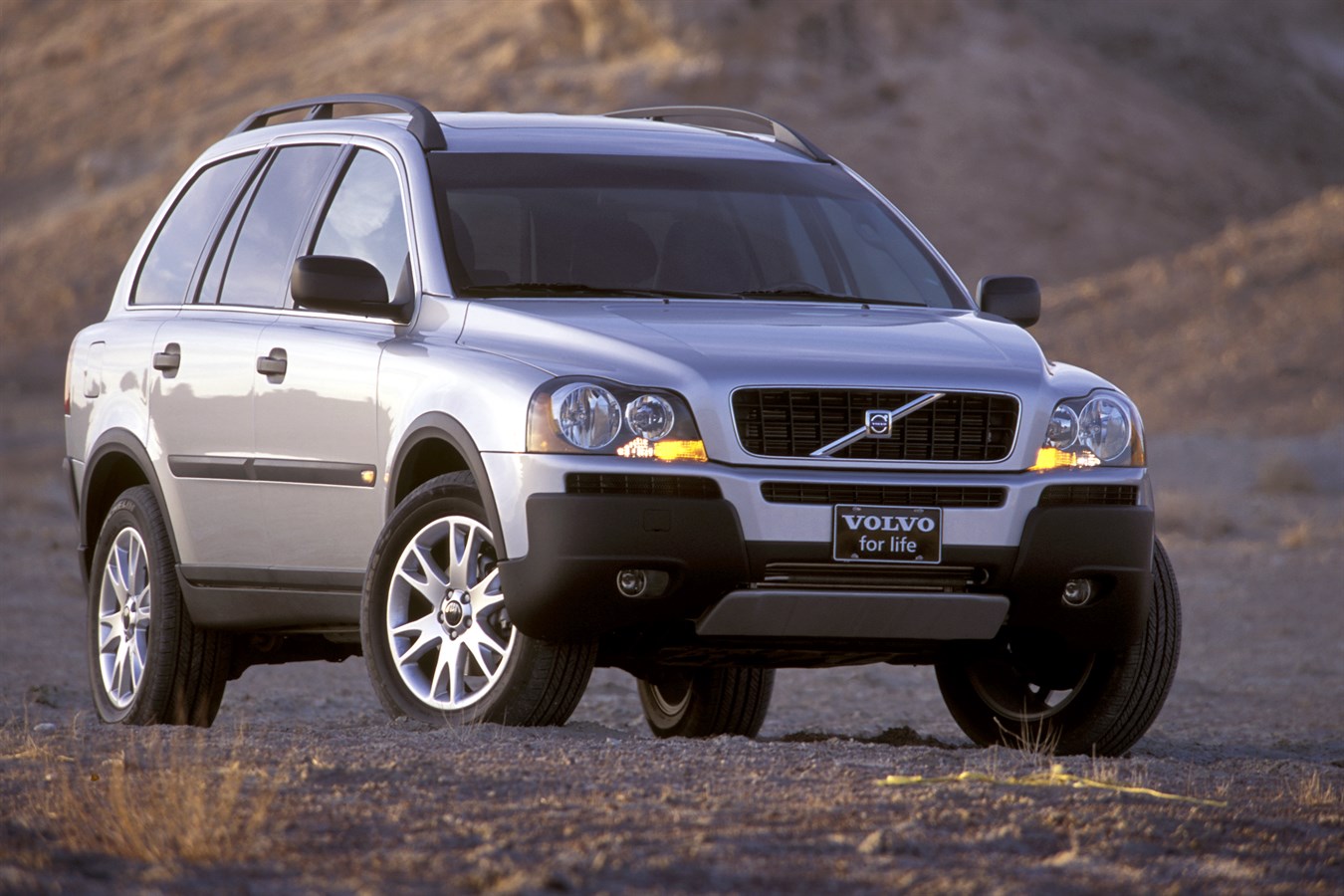 Model Overview: 2004 Volvo XC90 - Volvo Car USA Newsroom