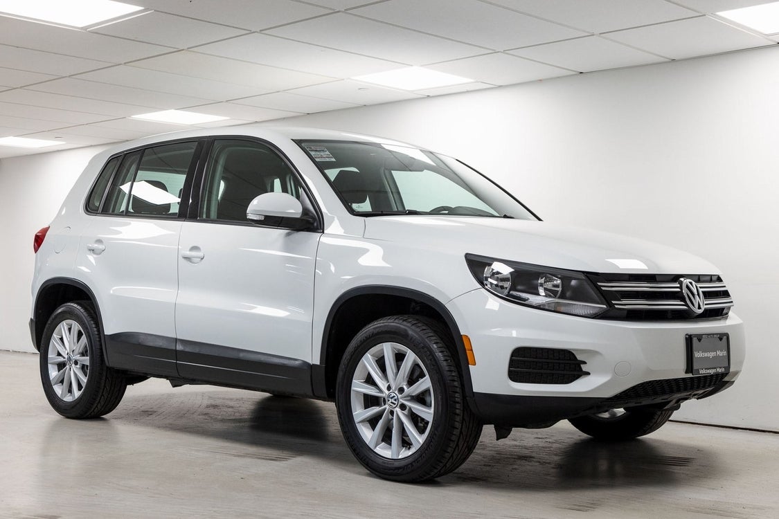 2018 Volkswagen Tiguan Limited 2.0T Rancho Mirage TX | Cathedral City Palm  Desert Palm Springs Texas WVGAV7AX8JK000386