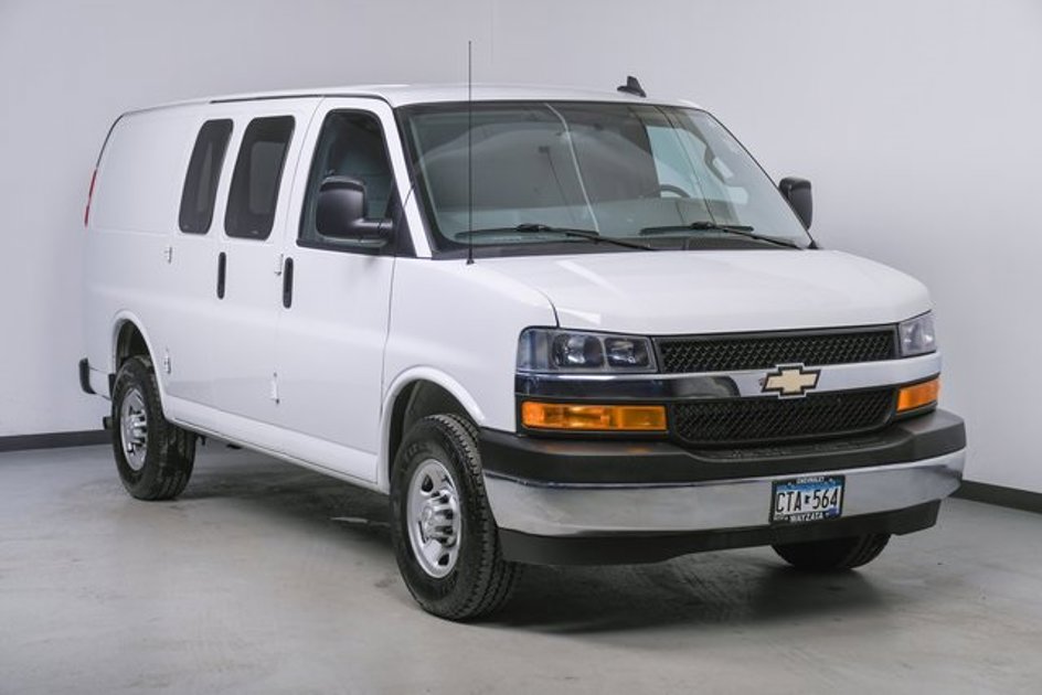 Used 2019 Chevrolet Express 2500 Van / Minivans for Sale Near Me in  Buffalo, MN - Autotrader