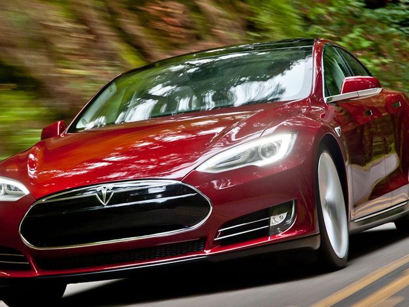 2013 Tesla Model S &#8211; Reviews &#8211; Car and Driver
