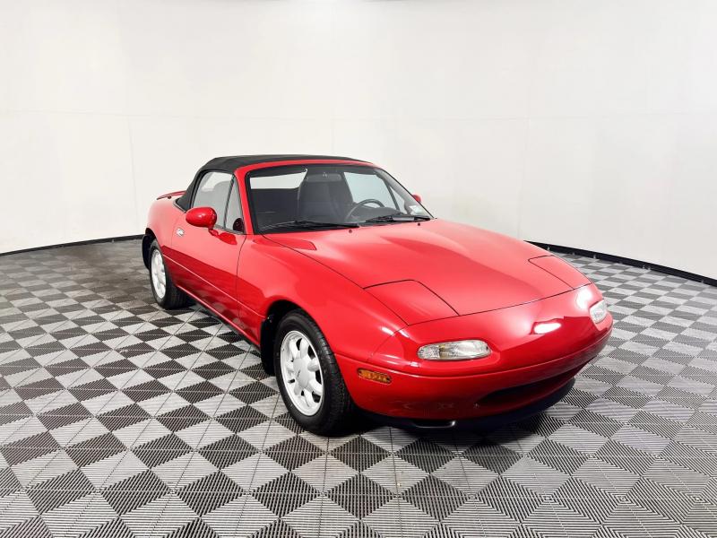 Barely-Driven 1990 Mazda MX-5 Miata Needs a New Owner, Makes for Amazing  Time Capsule - autoevolution