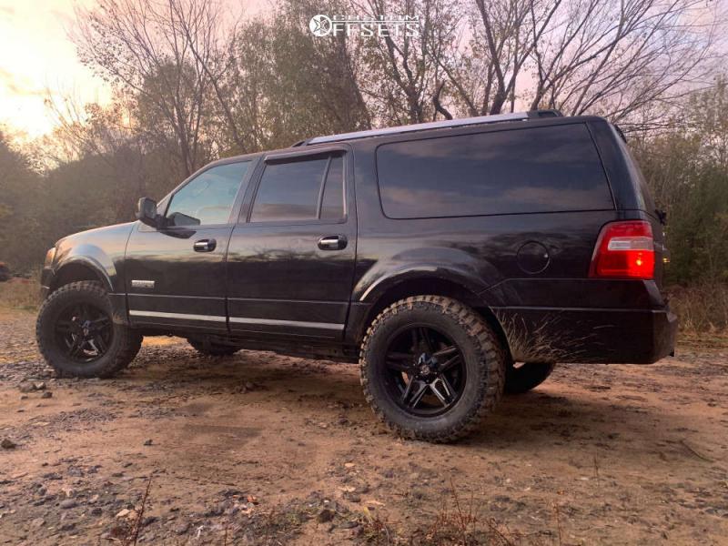 2007 Ford Expedition with 20x10.5 -21 American Outlaw Lonestar and  35/12.5R20 Cooper Evolution Mt and Suspension Lift 3" | Custom Offsets