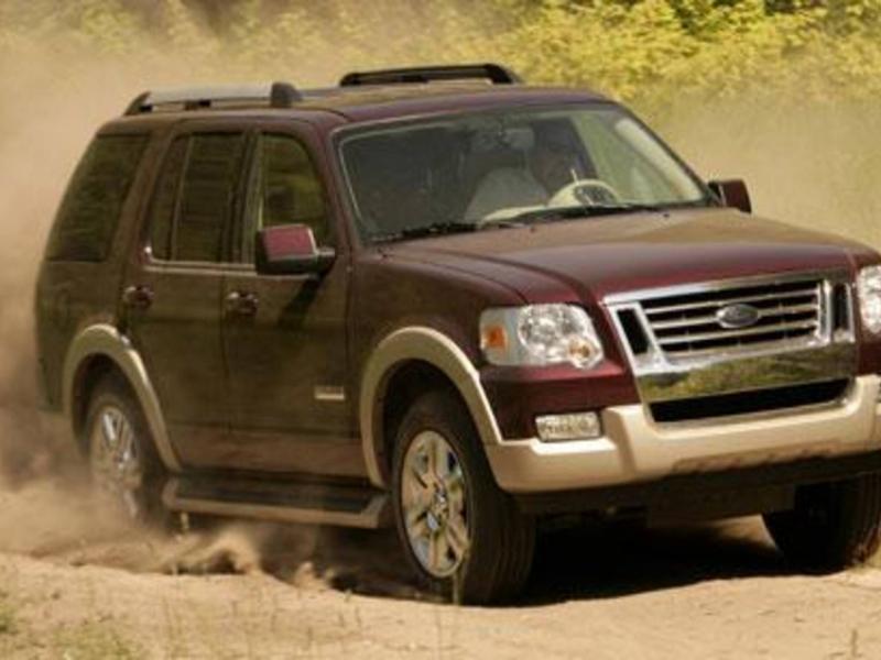 2006 Ford Explorer Limited 4x2: The King is Dead: But Ford's Explorer gets  another shot