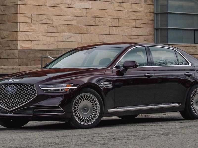 2022 Genesis G90 Review, Pricing, and Specs