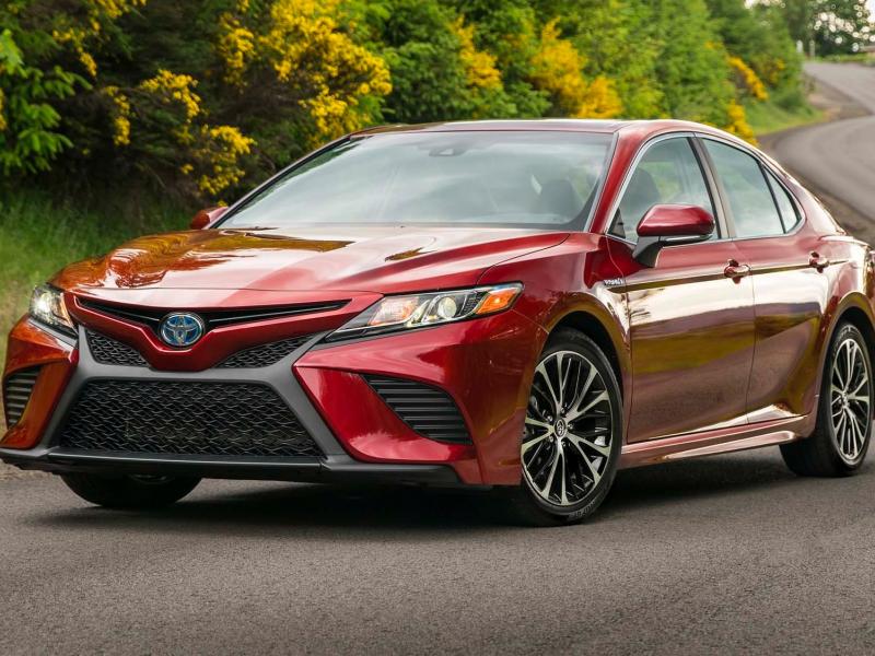 2018 Toyota Camry First Drive Review: Boldly Going...