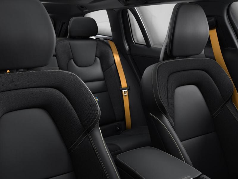 2022 Volvo V60 Recharge Interior Dimensions: Seating, Cargo Space & Trunk  Size - Photos | CarBuzz