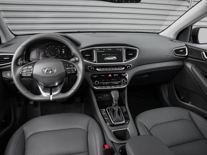 2019 Hyundai Ioniq Hybrid Interior Photos | CarBuzz