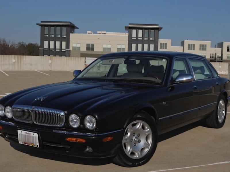 No Reserve: 20k-Mile 2001 Jaguar XJ8 Vanden Plas for sale on BaT Auctions -  sold for $9,400 on January 30, 2020 (Lot #27,506) | Bring a Trailer