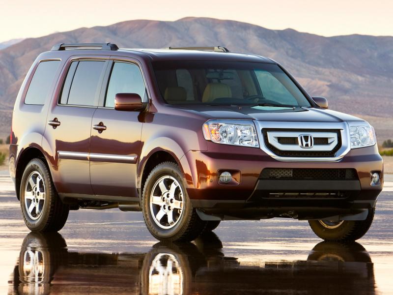 2010 Honda Pilot Rolls In – Blink And You'll Miss It
