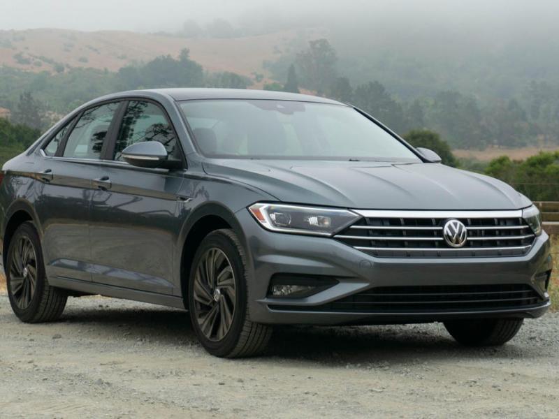 2019 VW Jetta Review: A move upscale - CNET