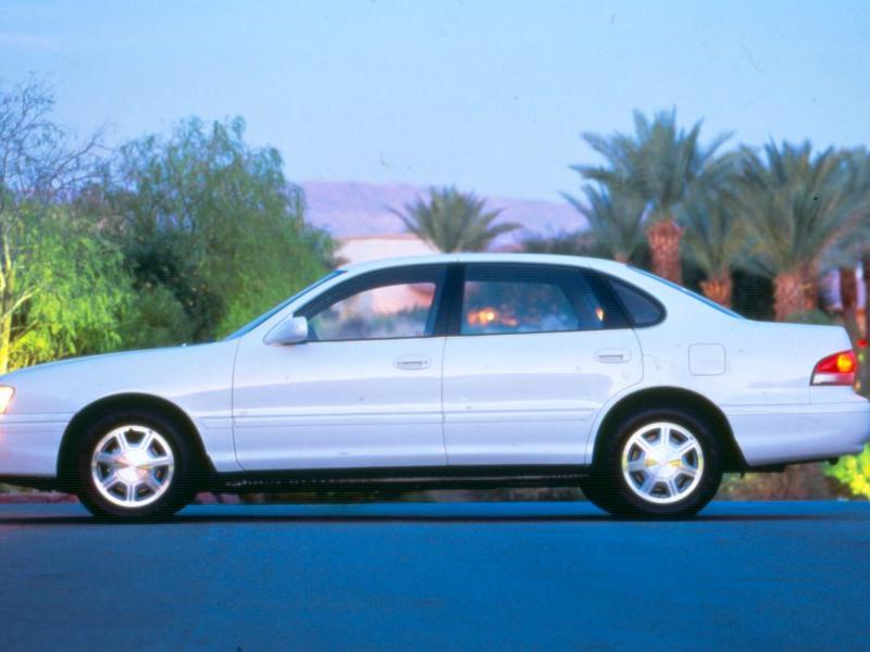 1995 - 1999 Toyota Avalon [First (1st) Generation] - Toyota USA Newsroom