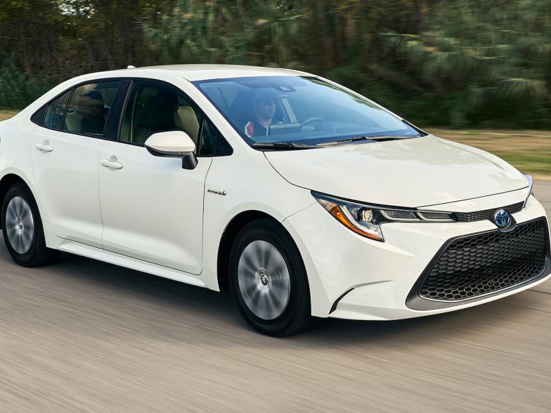2020 Toyota Corolla Hybrid Gets Prius-Rivaling Fuel Economy
