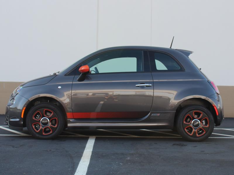 Six Reasons Why The Fiat 500e Electric Car Beats The Abarth