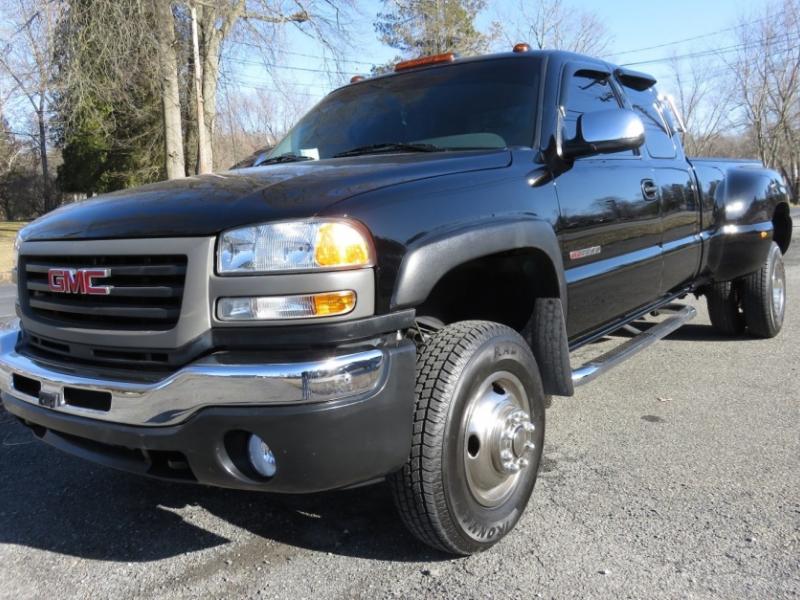 32k-Mile 2003 GMC Sierra 3500 Extended Cab Dually 4x4 for sale on BaT  Auctions - sold for $20,750 on May 28, 2021 (Lot #48,695) | Bring a Trailer
