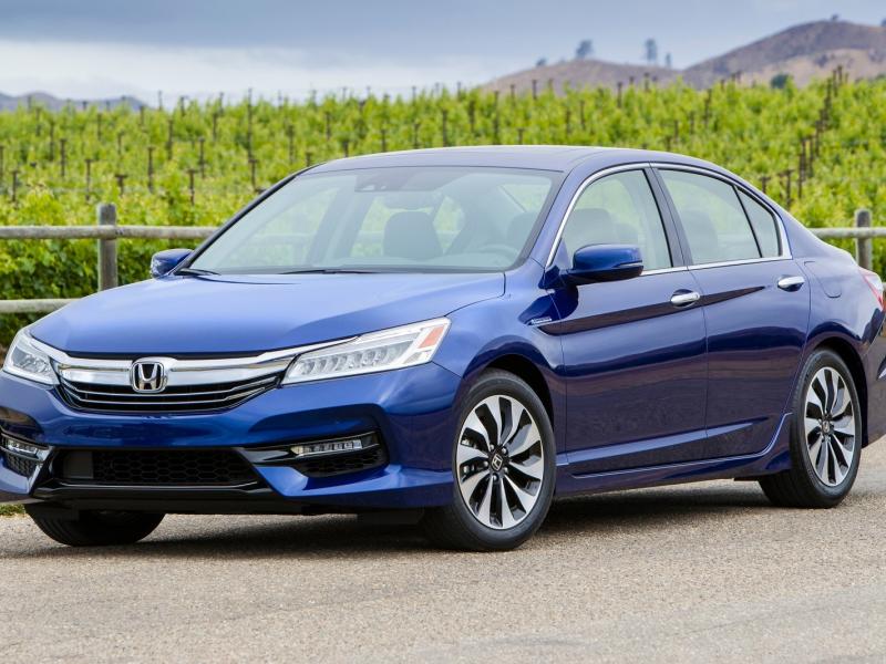 2017 Honda Accord Hybrid Review & Ratings | Edmunds
