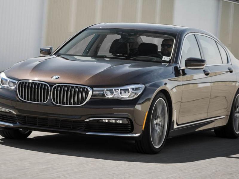 2017 BMW 7-Series Review, Pricing, and Specs