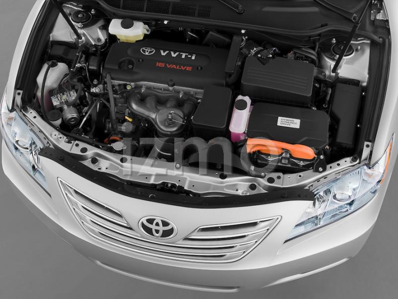 2009 Toyota Camry Hybrid | izmostock