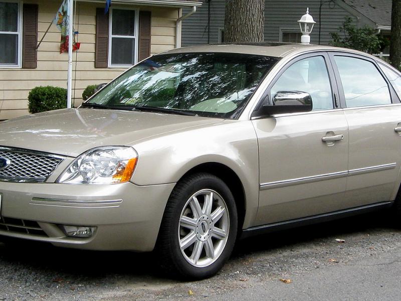 File:Ford Five Hundred -- 09-07-2009.jpg - Wikimedia Commons