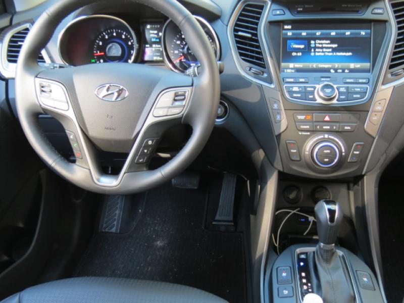 2015 Hyundai Santa Fe 2.0T Ultimate Review – Auto Trends Magazine