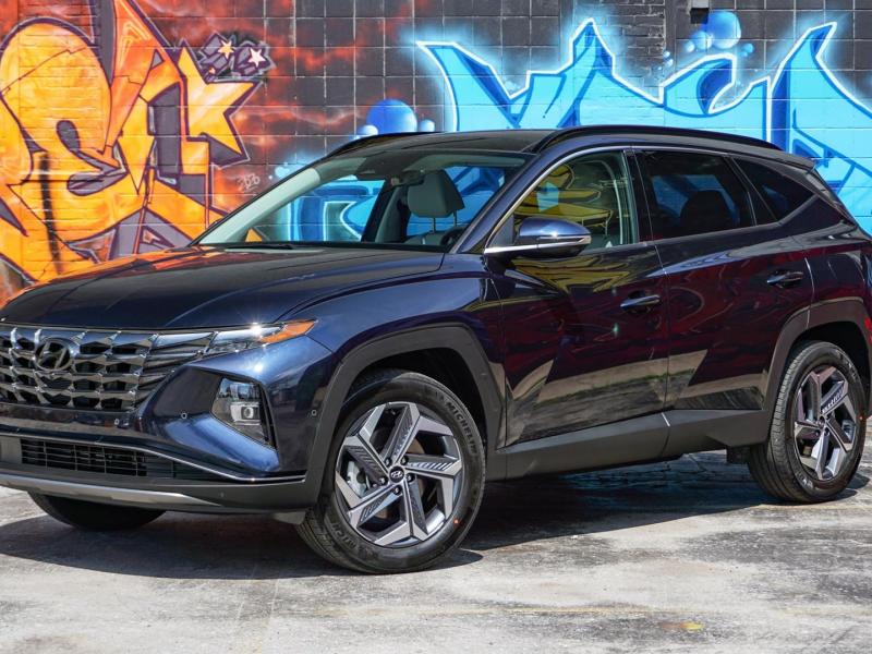 2022 Hyundai Tucson Hybrid Review | AutoTrader.ca