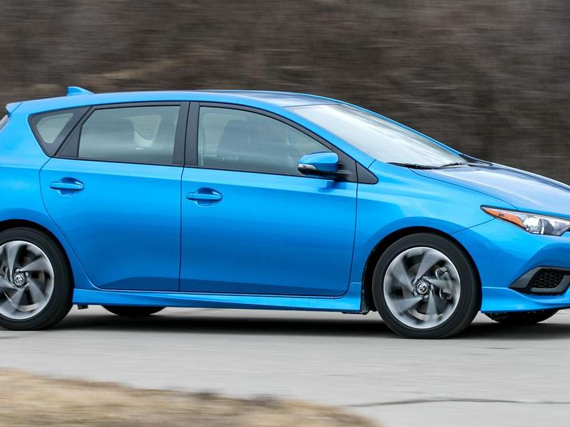 2017 Toyota Corolla iM Review, Pricing, and Specs