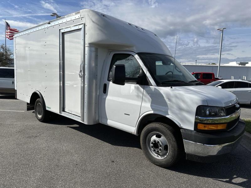 Pre-Owned 2022 Chevrolet Express 14′ Rockport Cargoport Box Van 3500  Specialty in Cary #PC12793 | Hendrick Dodge Cary