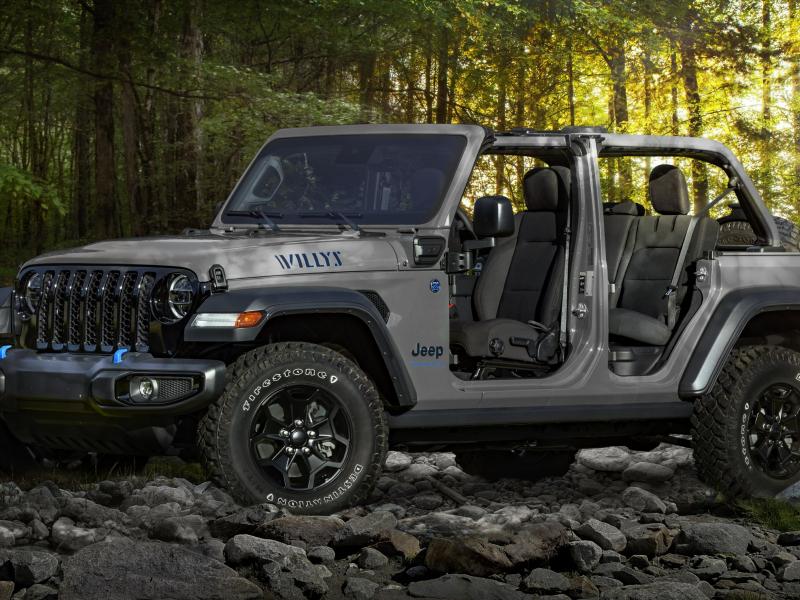 Jeep Trucks and SUVs: Reviews, Pricing, and Specs